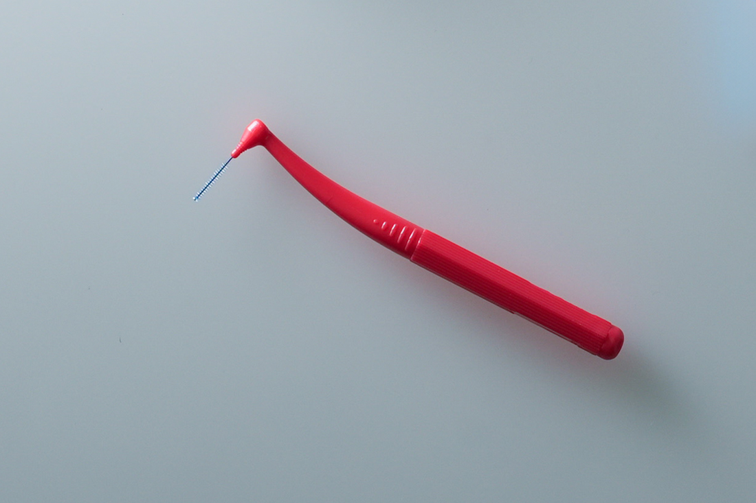 歯ブラシだけでは歯の健康は守れません